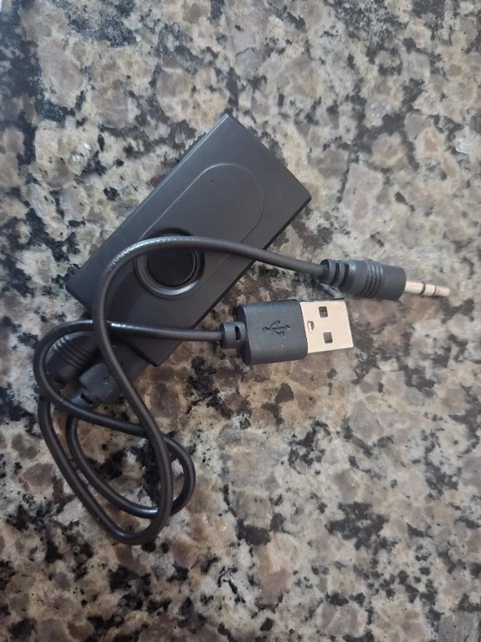 Transmissor e receptor Bluetooth 2-em-1 com cabo 3.5mm - Foto 3