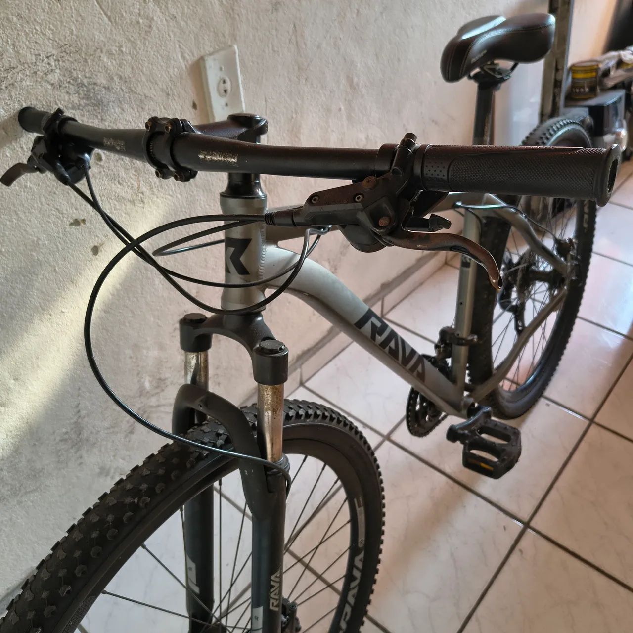 Bicicleta aro 29 excelente estado  - Foto 2