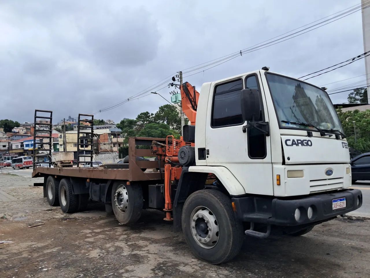 Vende troca caminhao munck plataforma - Foto 2