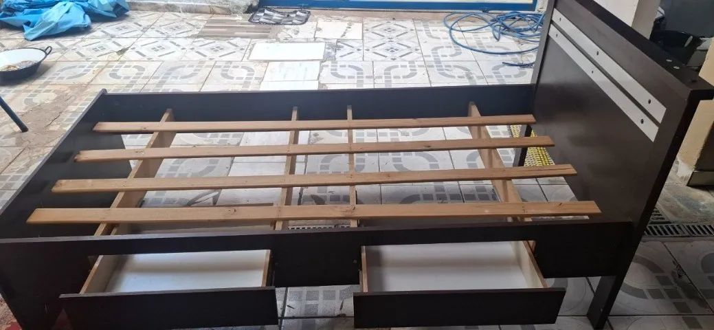Cama de Solteiro em Madeira/MDF com Gavetas Integradas - Foto 3