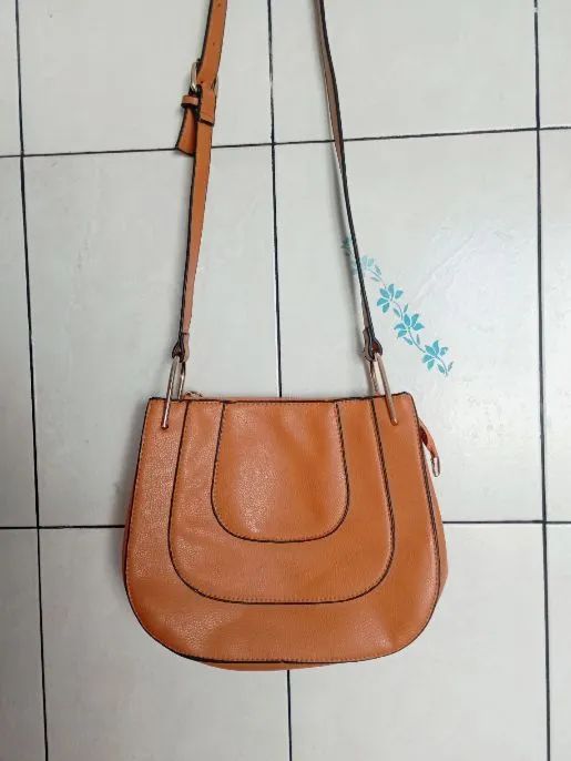 Bolsa  feminina marrom 