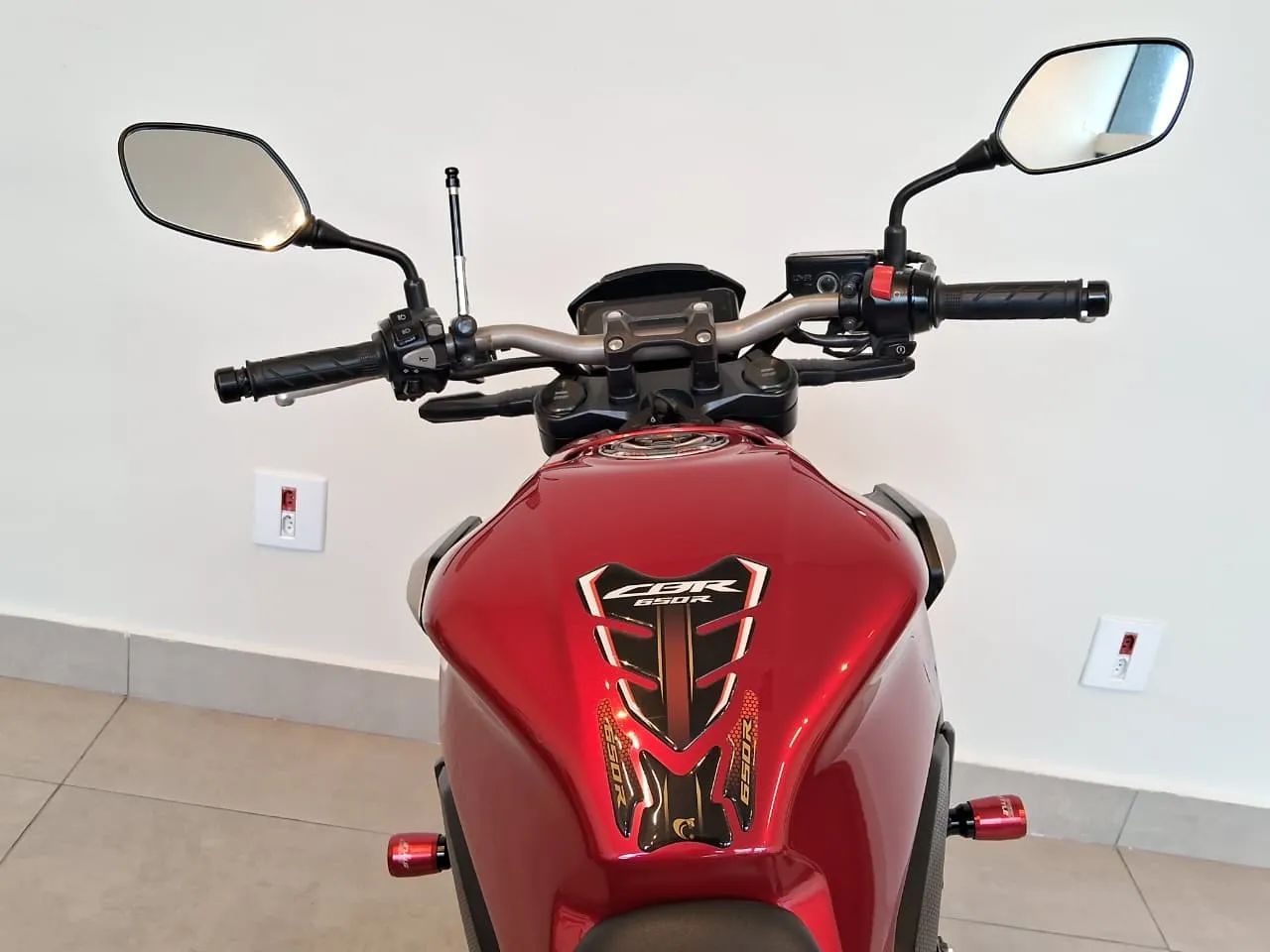Honda CB 650R - Foto 2