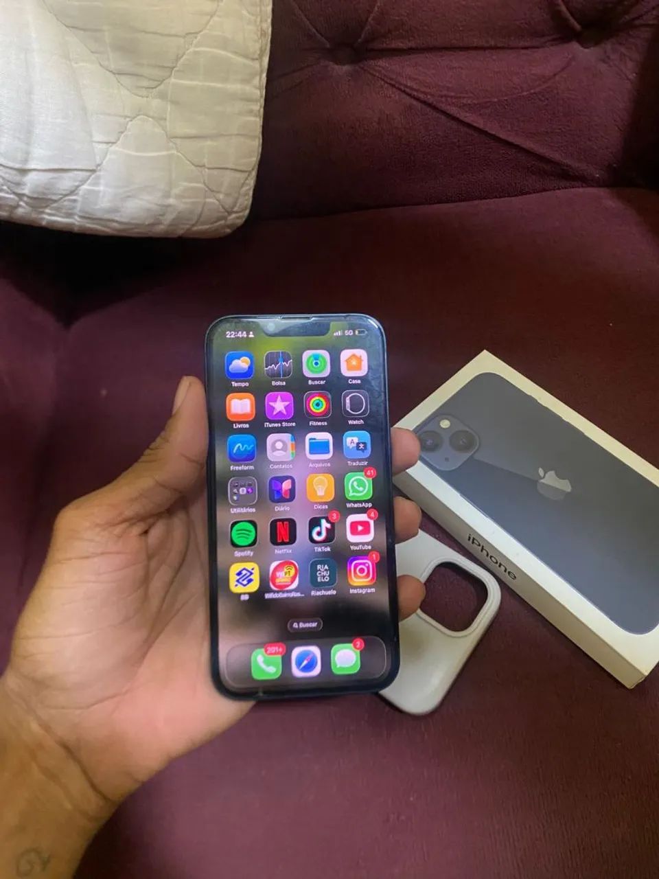 Vendo iphone 13 128gb  - Foto 2