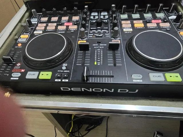 Controladora Denon MC3000 VirtualDJ - Equipamentos e Acessórios de