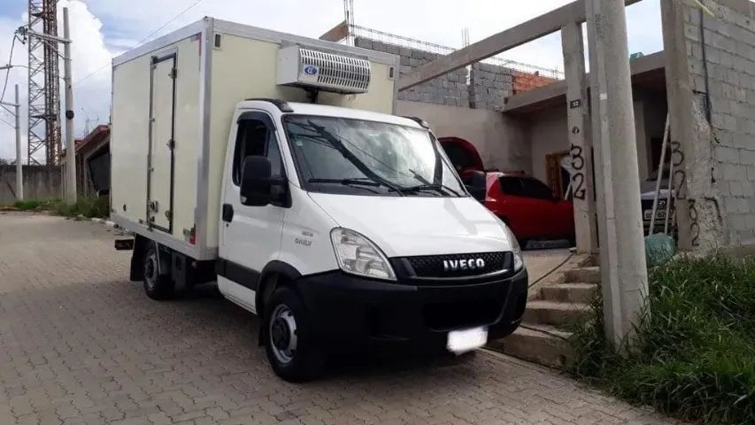 IVECO 35S14 BAÚ REFRIGERADO - 2015 - Foto 2