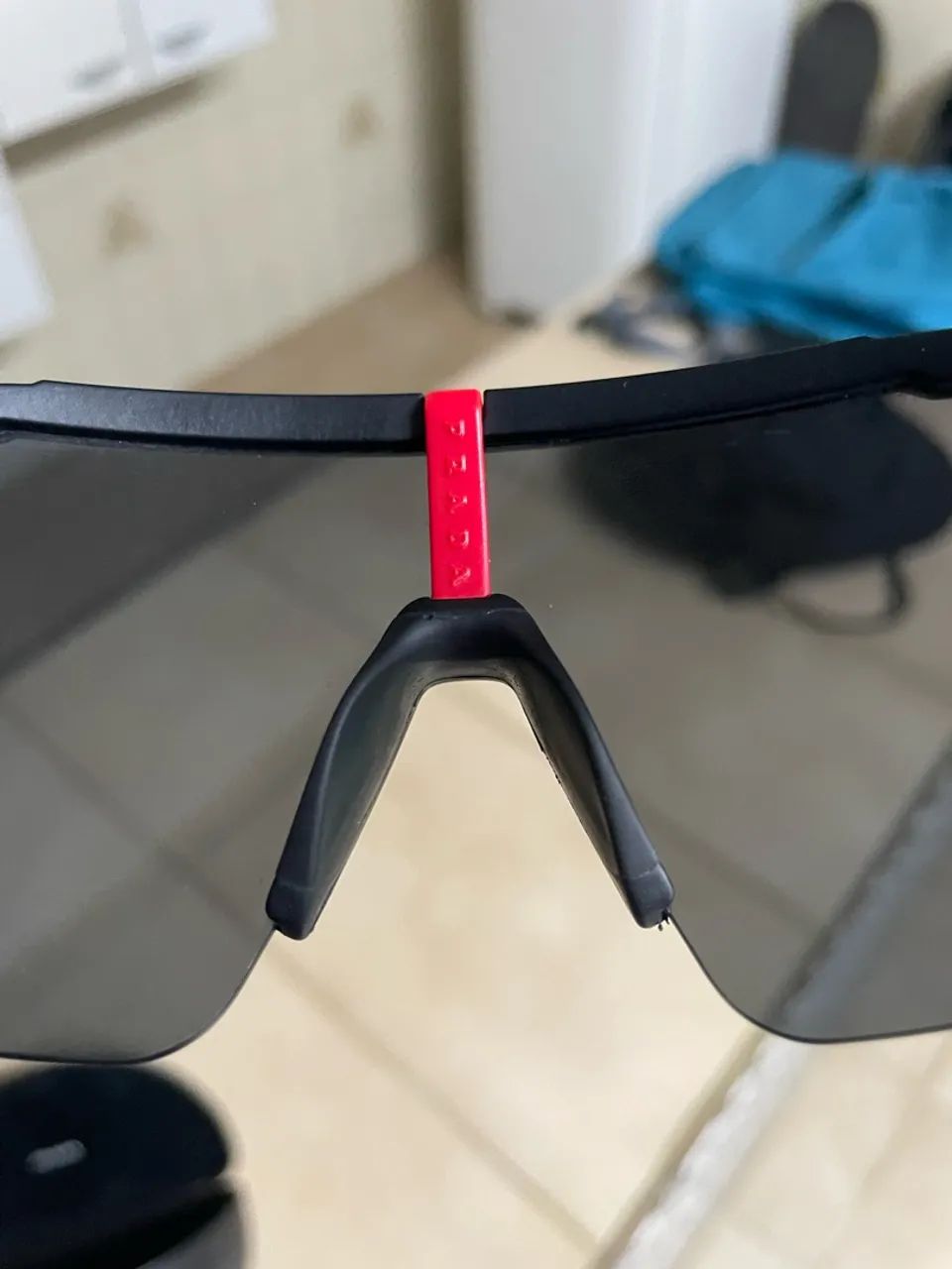 Oculos de Sol Original Prada com nota fiscal - Foto 2