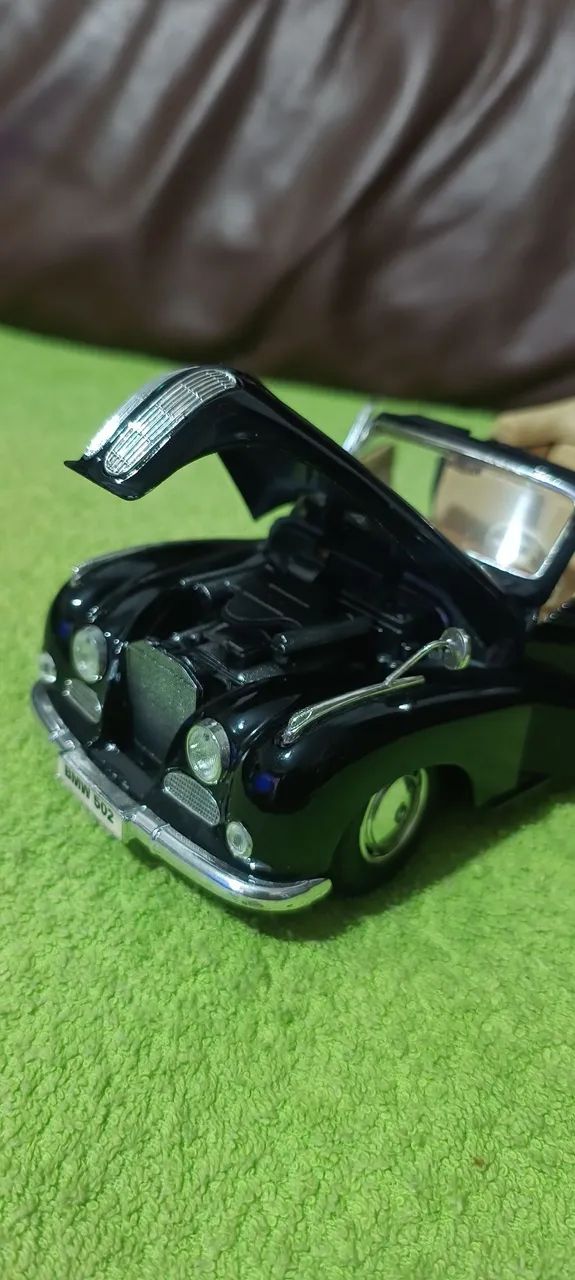 Miniatura 1/18 BMW 502