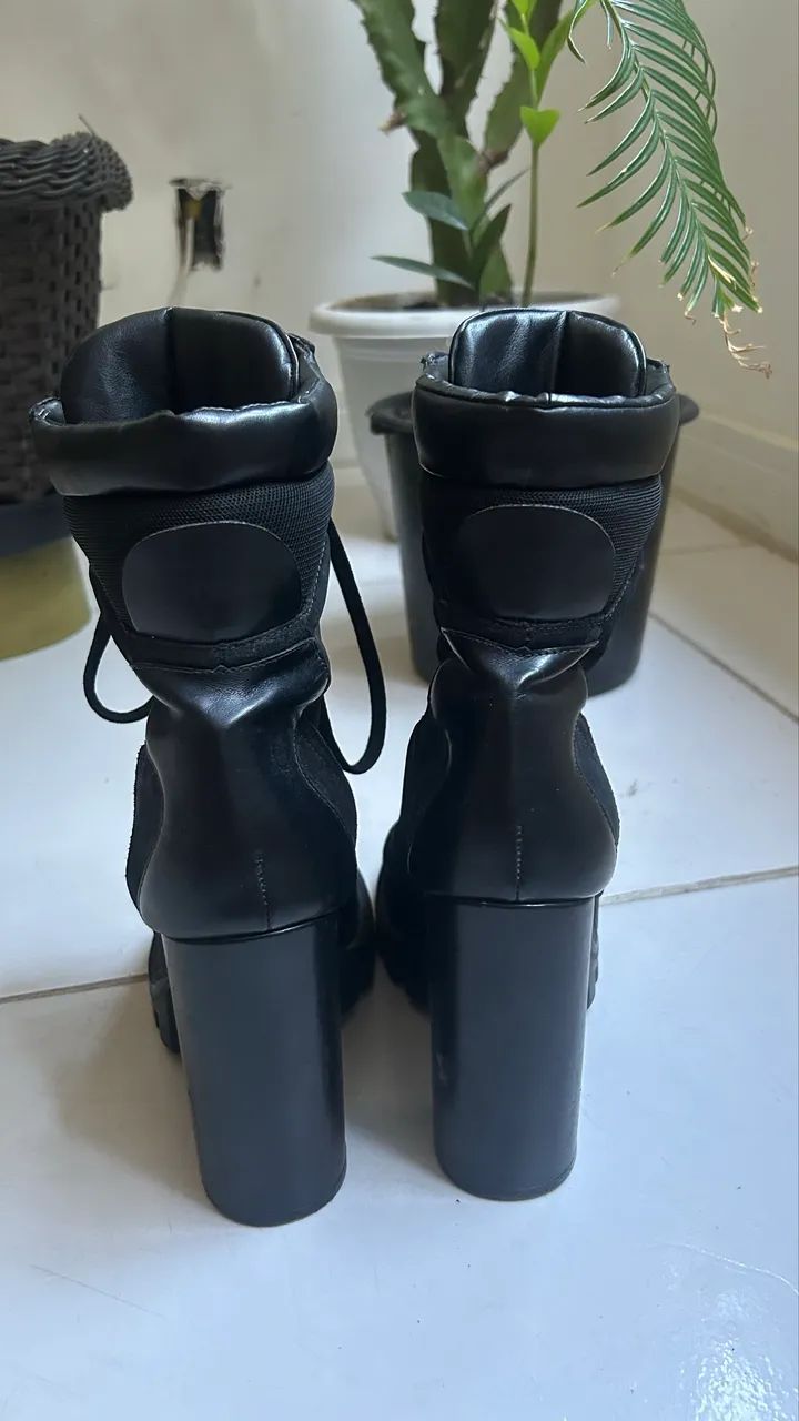 Bota John John  - Foto 2