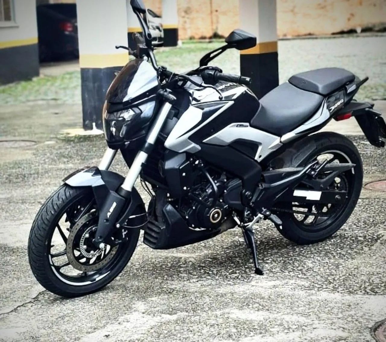 Dominar 250 