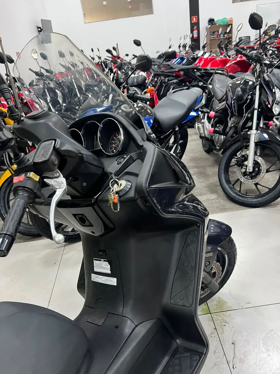 KYMCO DOWNTOWN 300 i - Foto 4