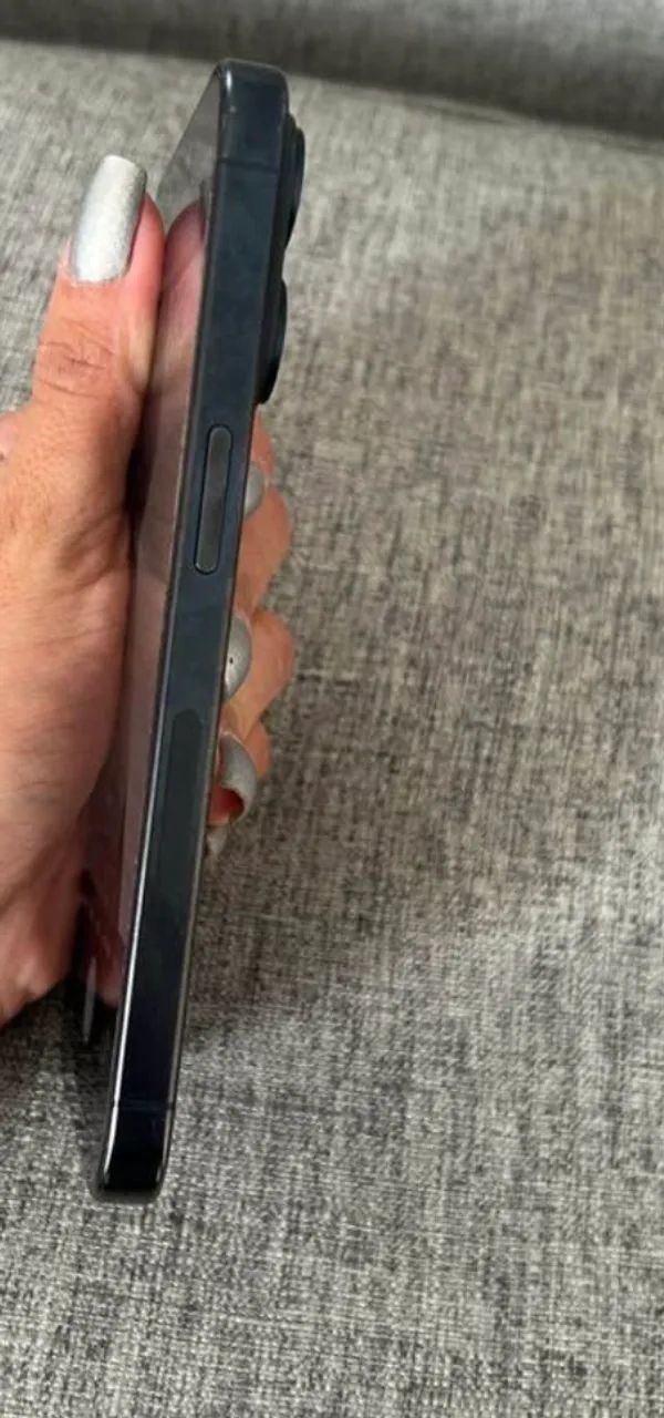 Vendo iPhone 15 pro 256gb  - Foto 4