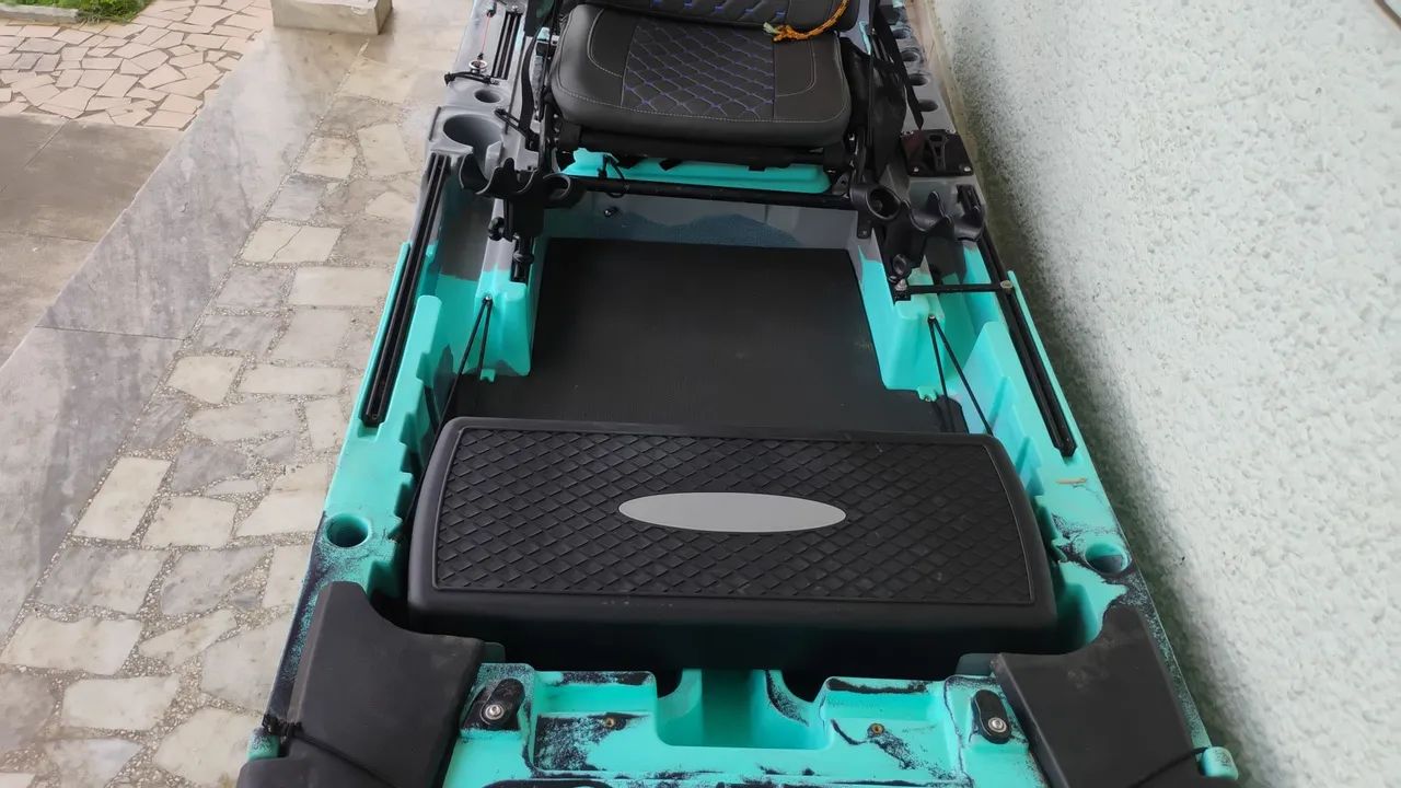 Caiaque leader 1090 com motor hidea 5hp - Foto 3