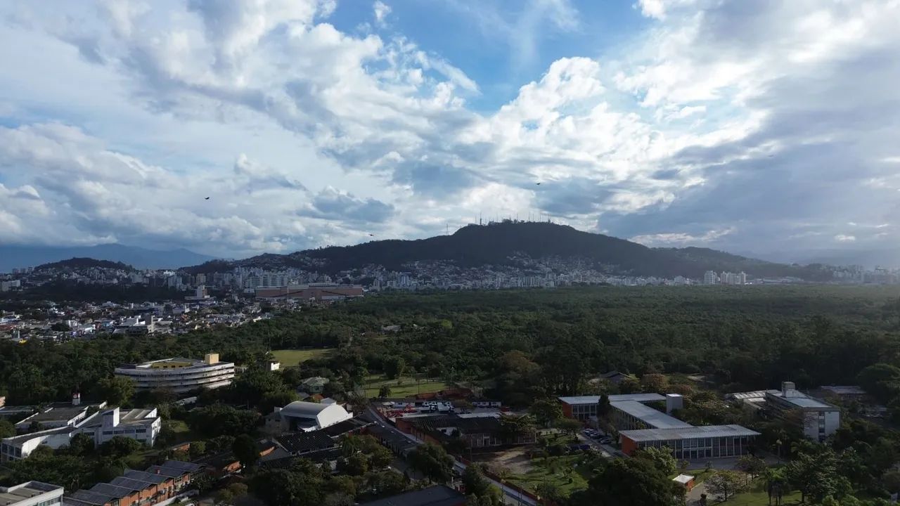 FILMAGENS E FOTOS DE DRONE EM 4K - Foto 2