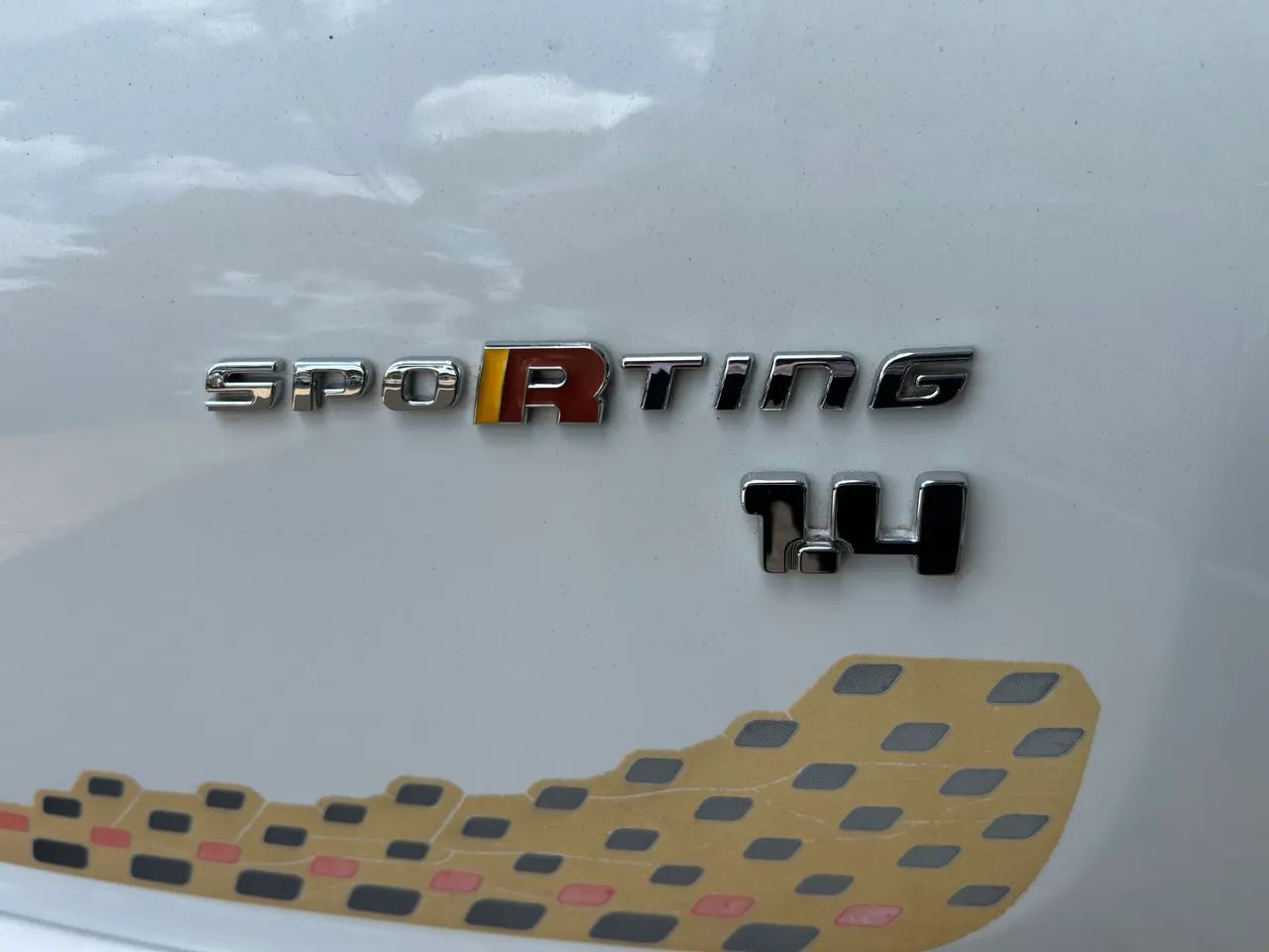 Fiat Uno Sporting 1.4 EVO Fire Flex 8V 4P 2013 - Foto 5