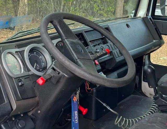 Ford Cargo 815 - Foto 5