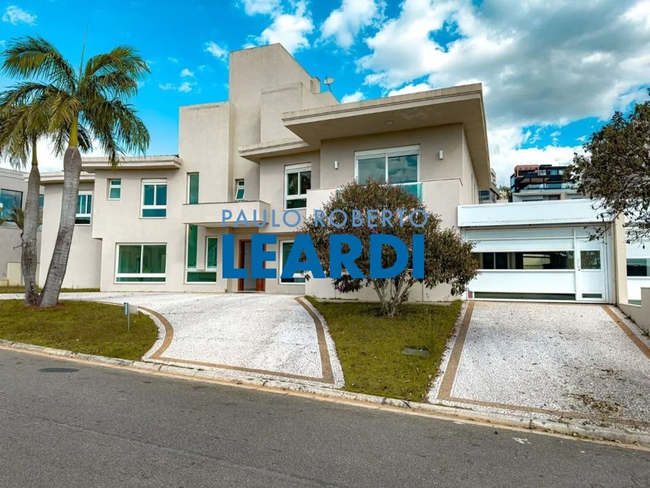 CASA EM CONDOMÍNIO - ALPHAVILLE - SP