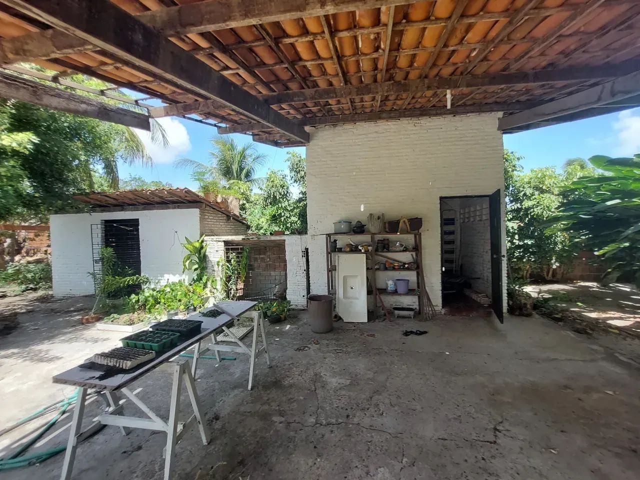 Oportunidade sem igual. Casa e terreno a beira da lagoa da Precabura - Foto 4