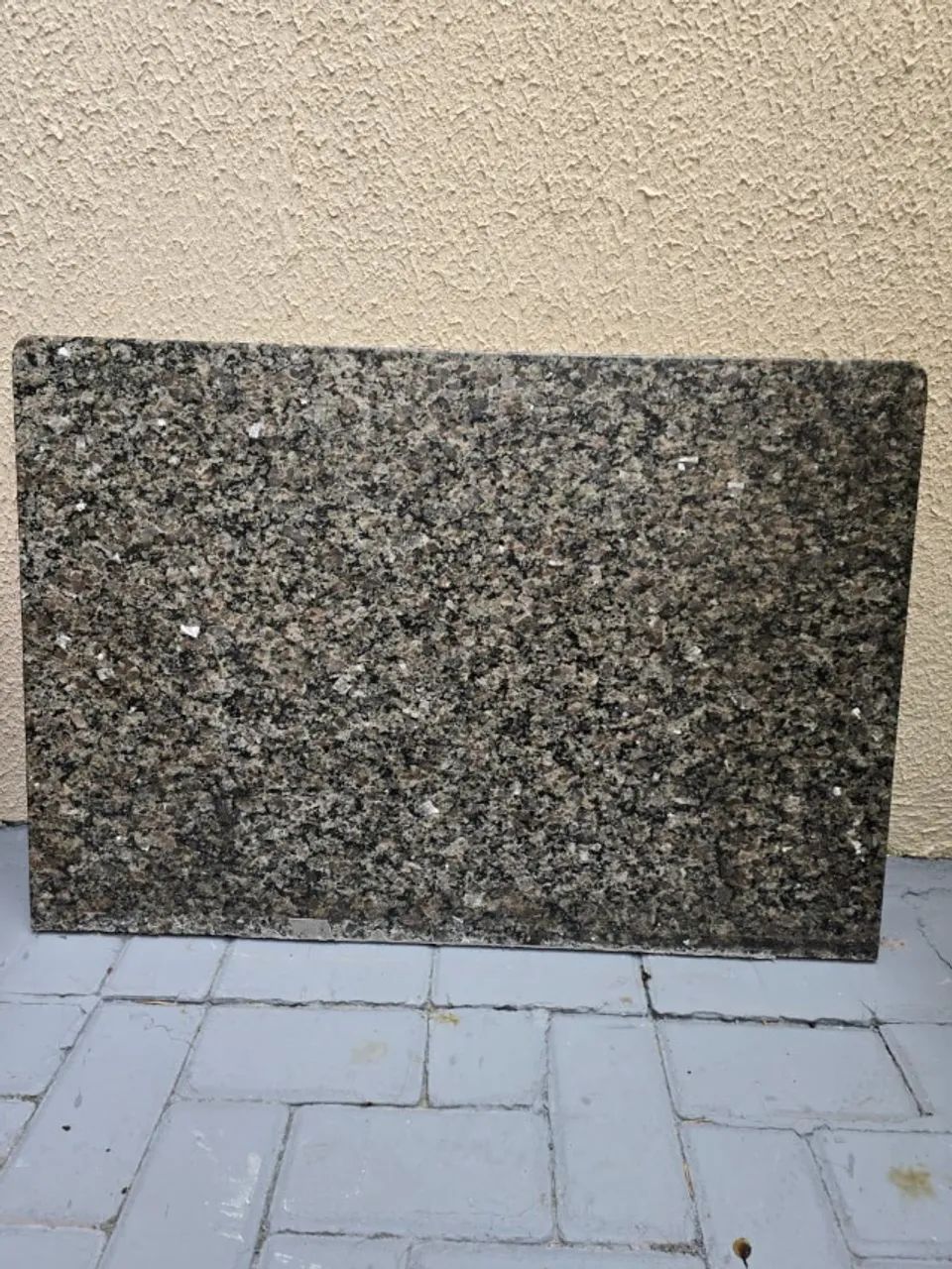 Pedra Granito Café Imperial Cinza escura 82x56c