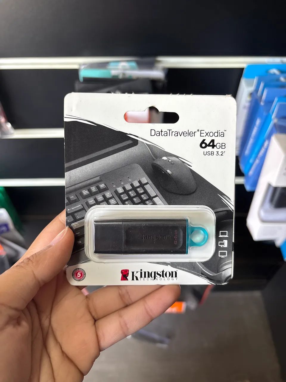 Pendrive KINGSTON 64GB EXODIA - USB3.2