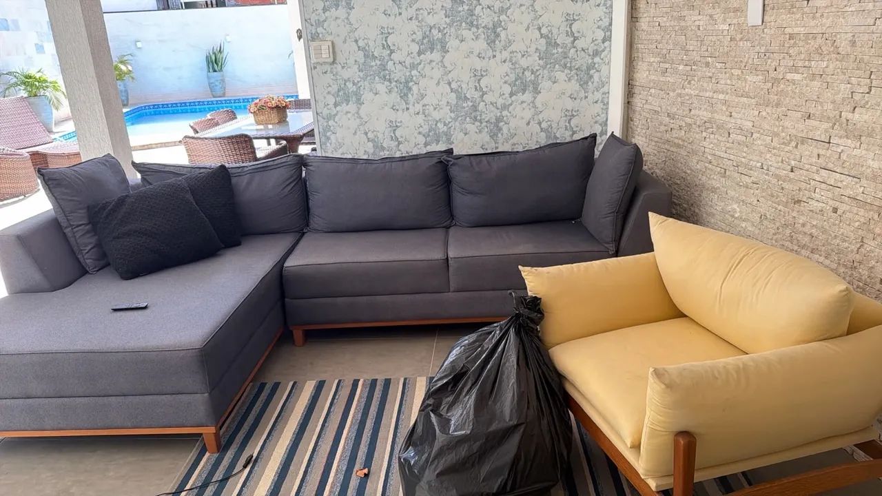 Sofá e Poltronas - LAR SHOPPING - OPORTUNIDADE  - Foto 5