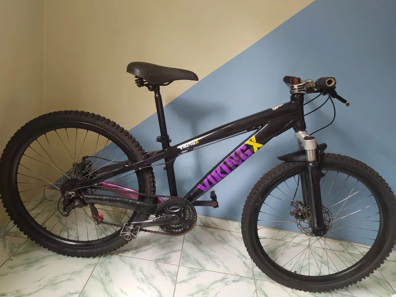 Bicicleta vikingx preto com lilás  - Foto 2