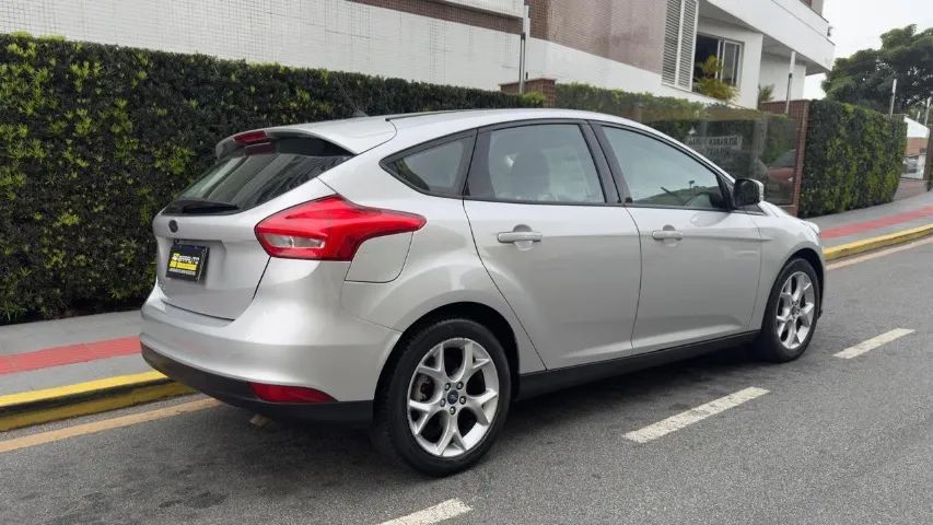 Ford Focus 2.0 16v/se/se Plus Flex 5P Aut. 2018 - Foto 5