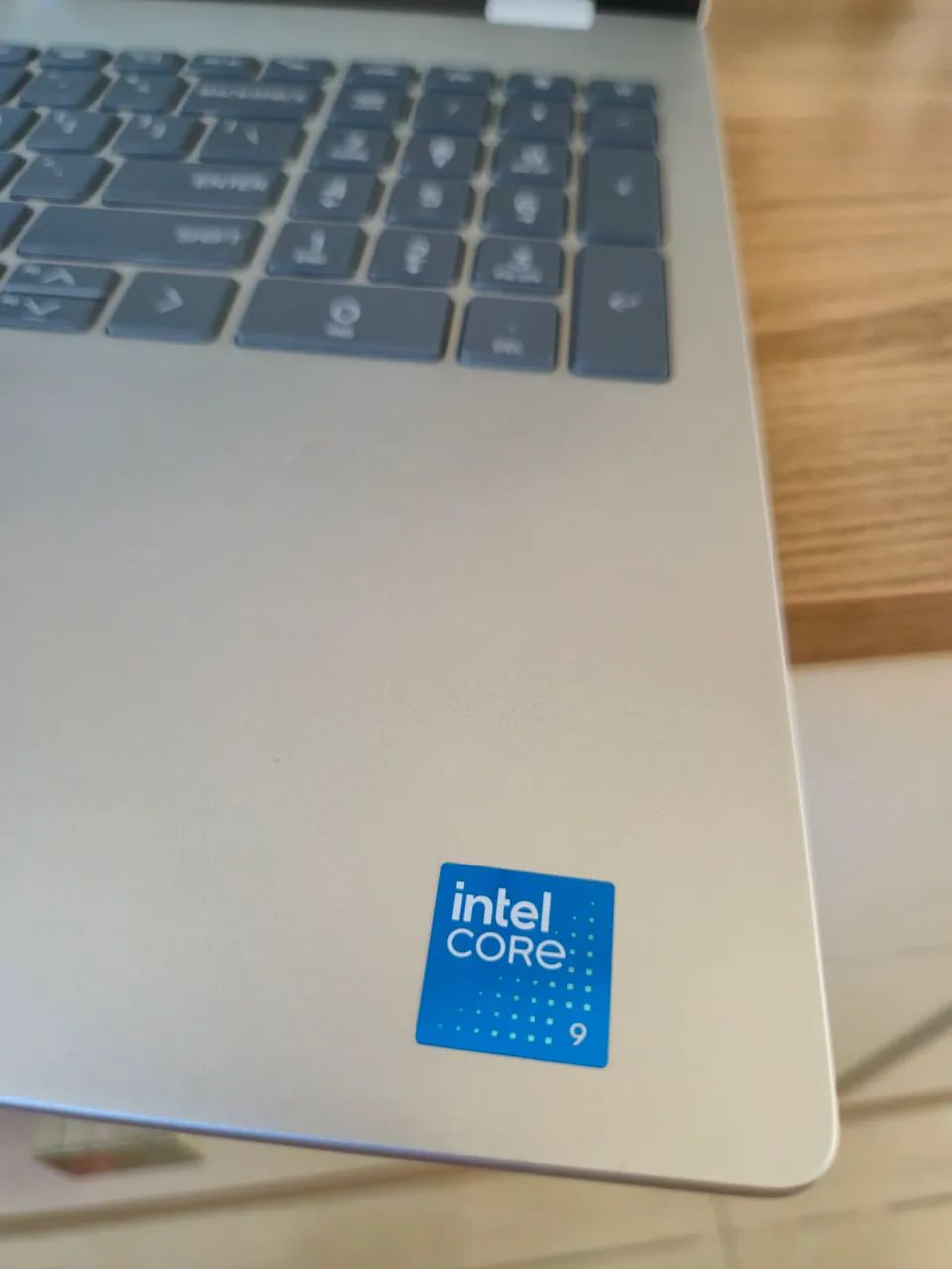 Notebook Hp Omnibook 7 Intel Core 9 32G RAM e 1T de armazenamento. - Foto 4