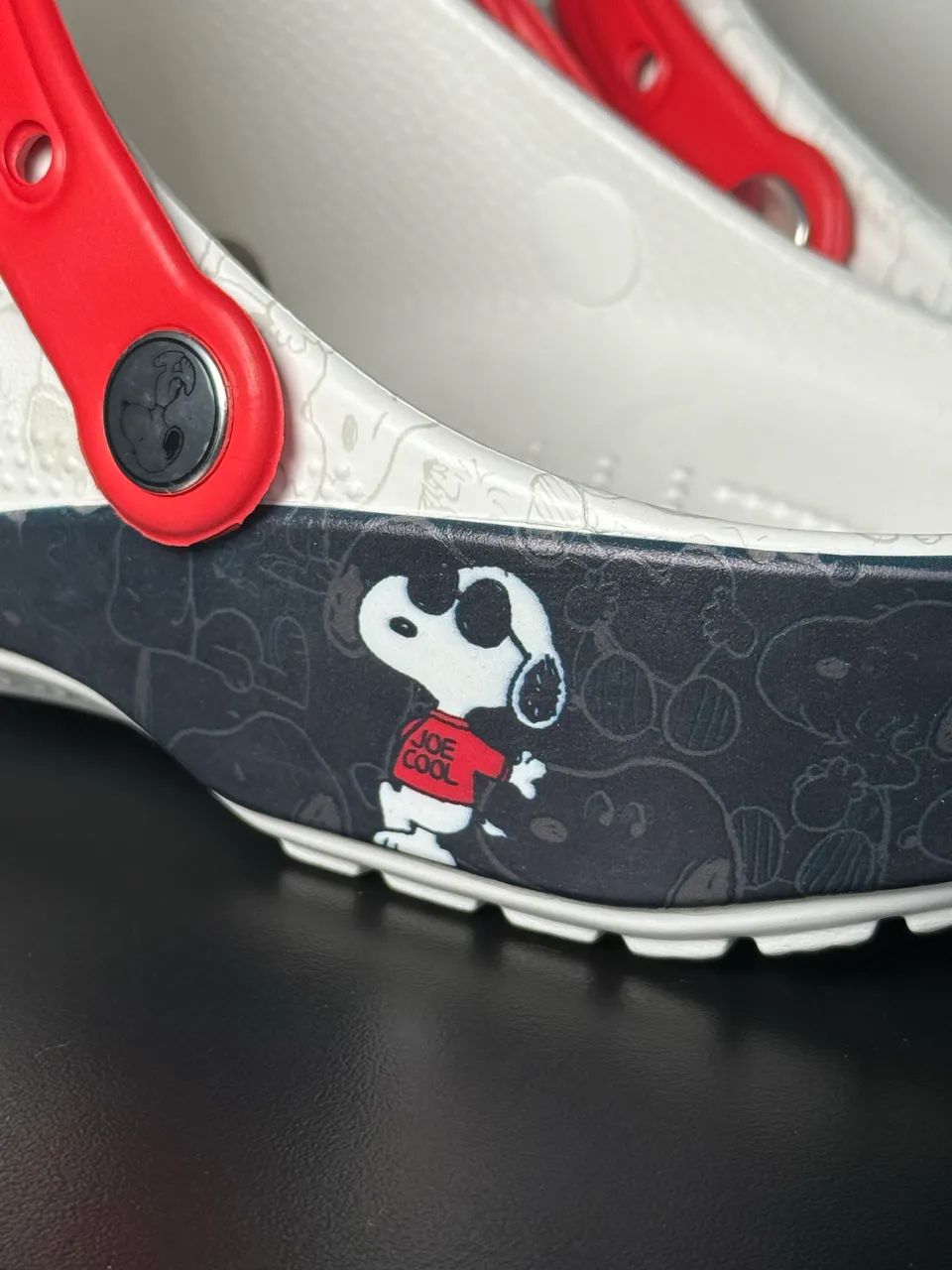 Crocs Peanuts Snoopy Classic Clog - Foto 5