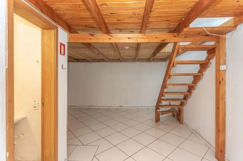 Ponto Comercial/Loja para Aluguel no Bairro Tristeza com 126 m² de Área Útil - Foto 8
