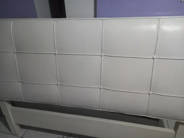 Cama casal com cabeceira 
