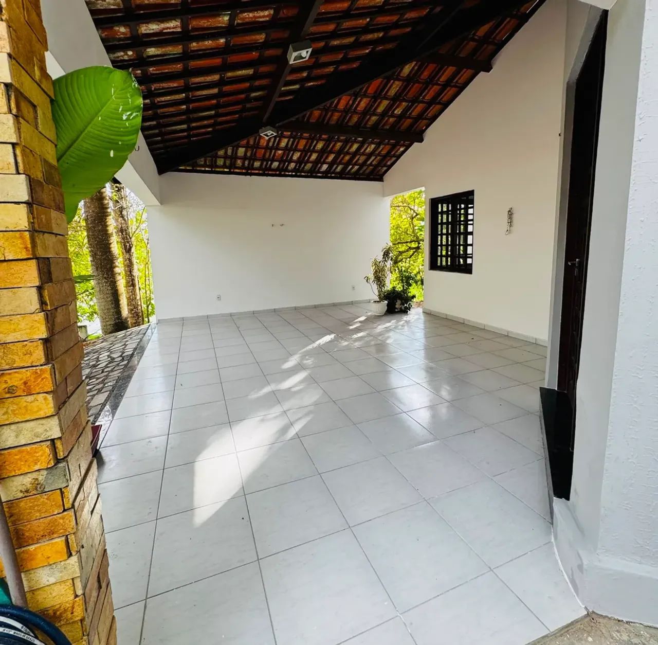 CASA NO NAÇÕES PRIVÊ | 3 QUARTOS | 1 SUÍTE