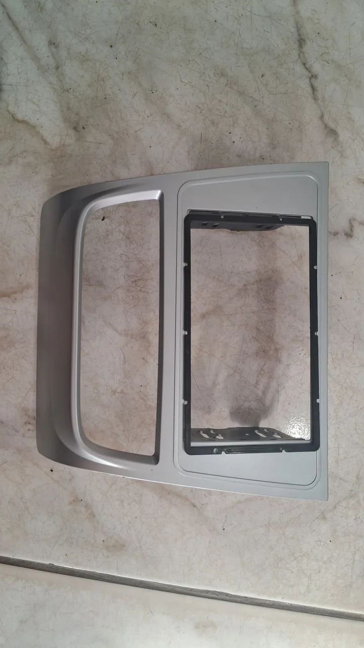 Moldura 2 Din (7polegadas) para multimídia Gol G5/G6