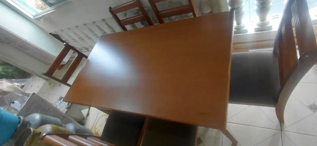 Mesa de jantar 6 cadeiras semi nova sem detalhes  - Foto 3
