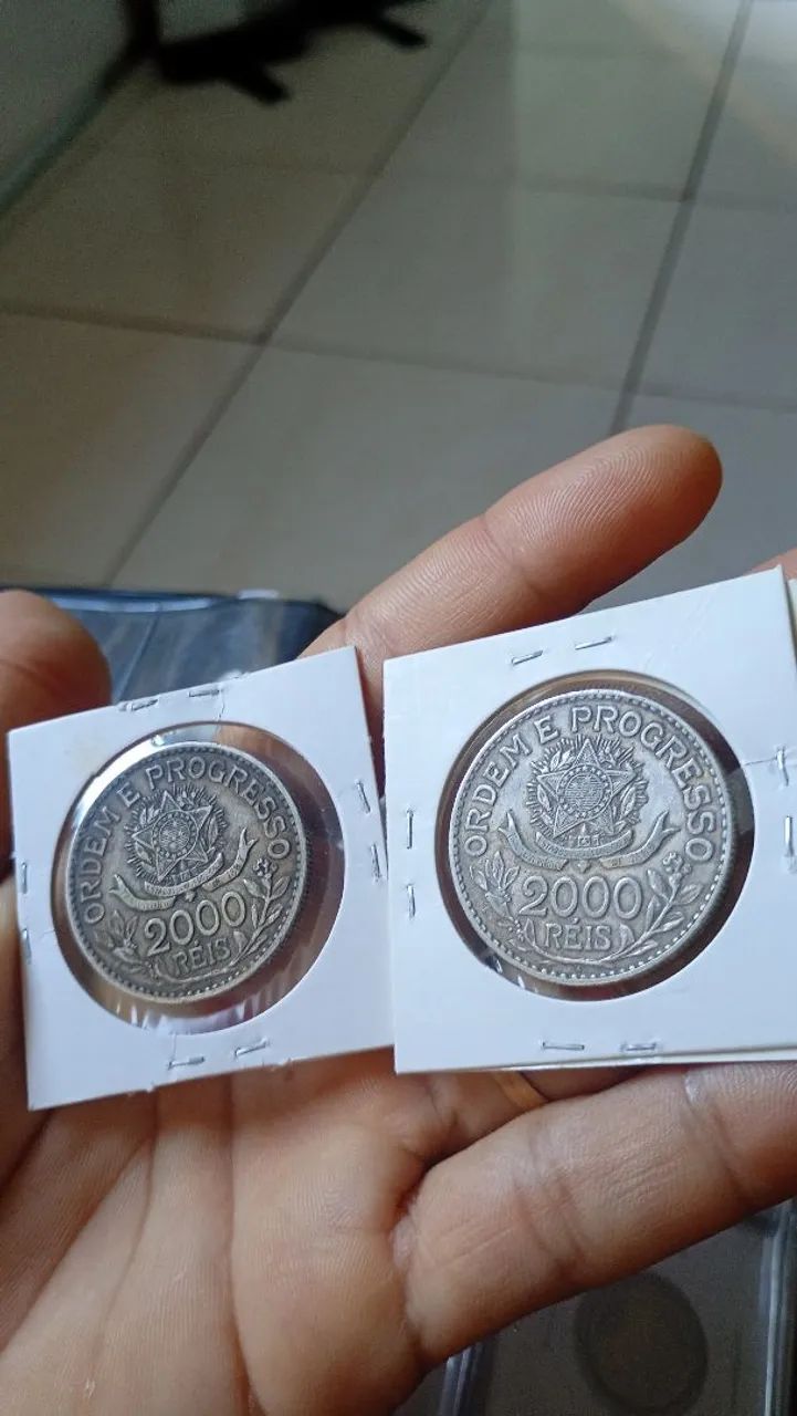 Moedas de prata 2 moedas de 2000 mil reis  - Foto 2