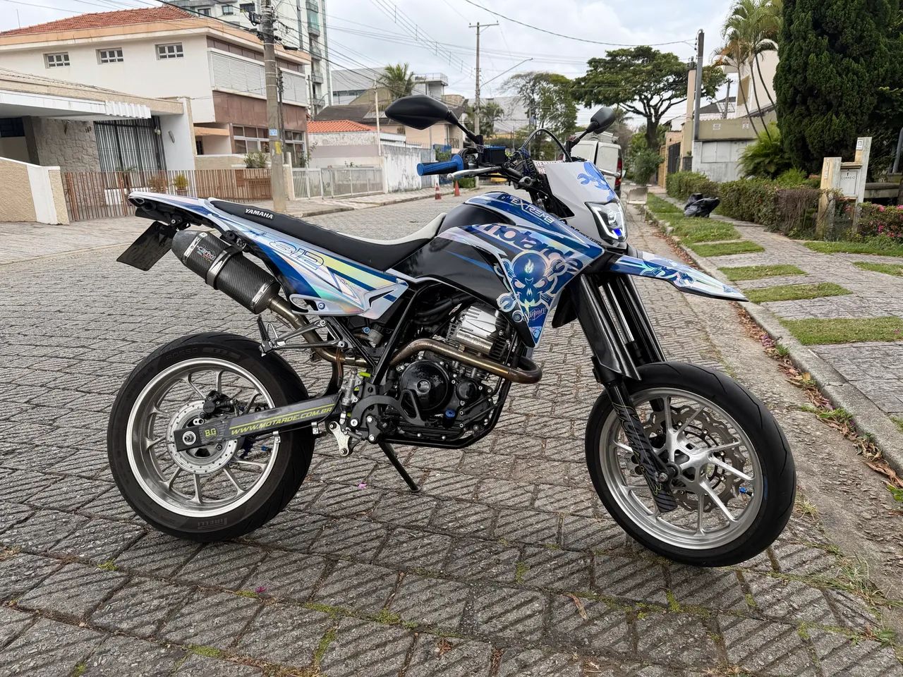 Lander 250 Motard 