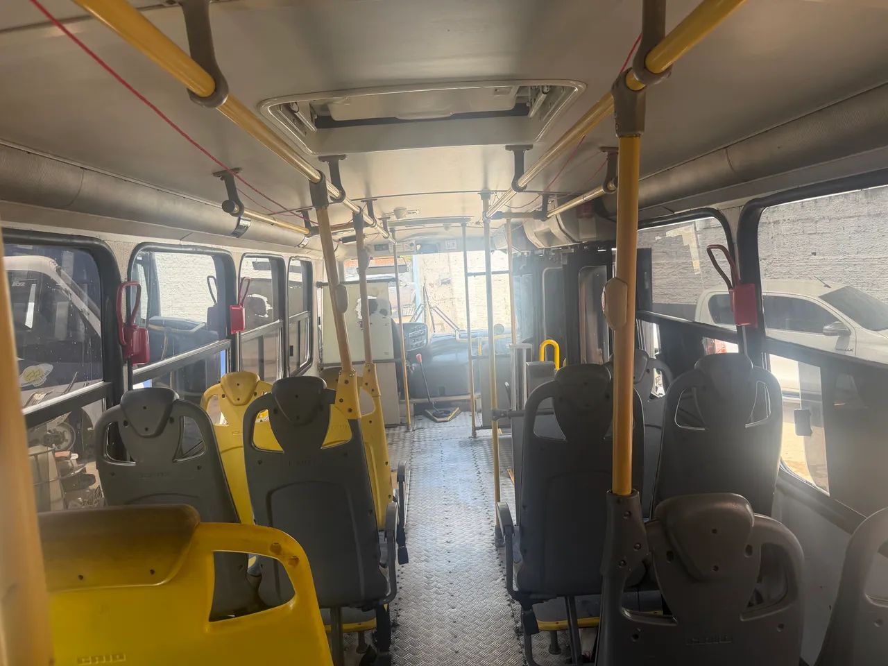 MICRO ÔNIBUS LO915  2011/12 MERCEDES BENZ  - Foto 3