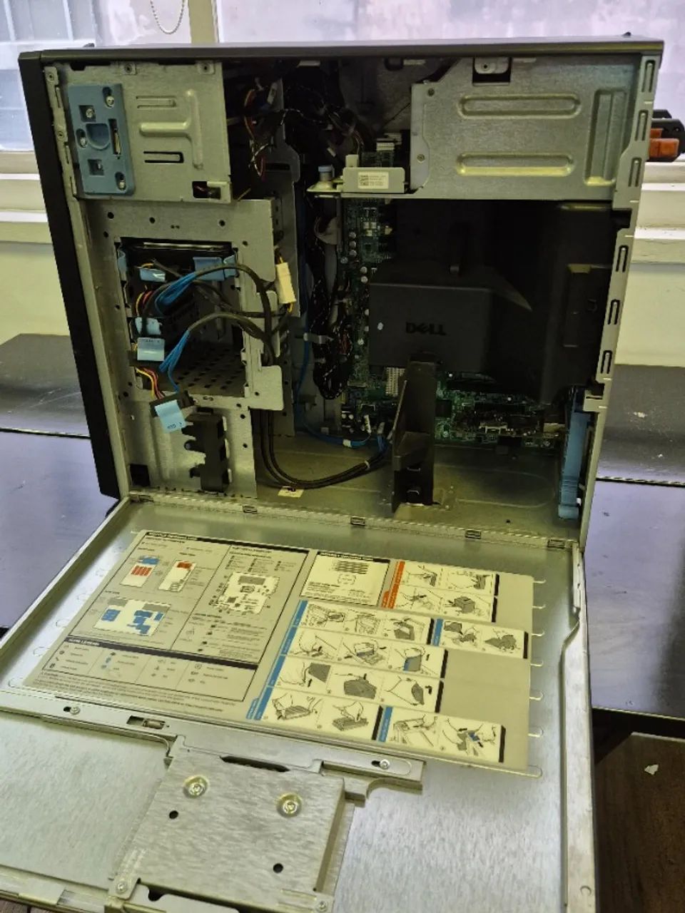  Servidor Dell PowerEdge T310 Xeon 4GB RAM  - Foto 3