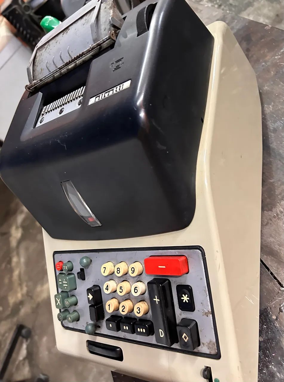 Calculadora Olivetti Divisumma 24