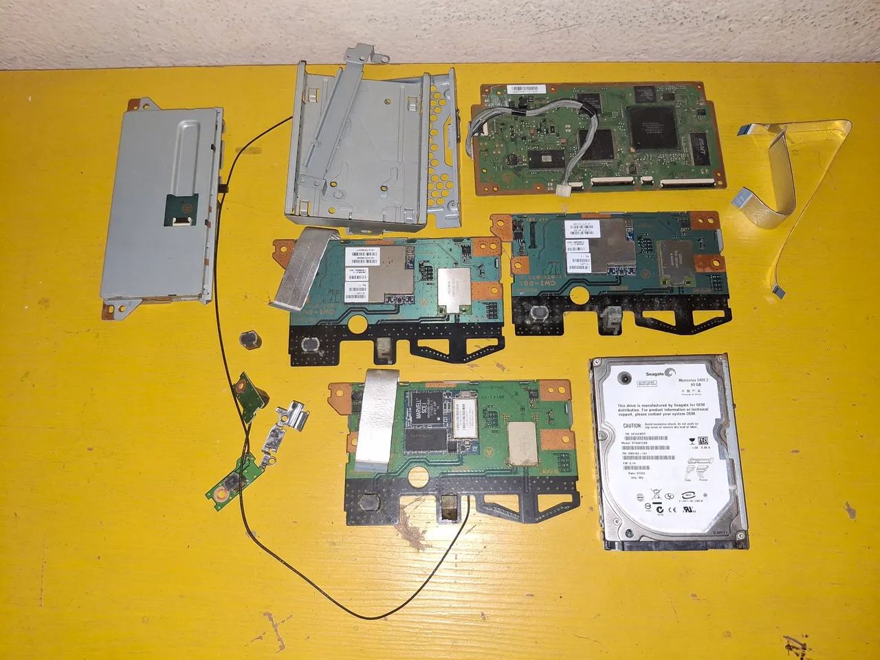 Lote com peças de PS3 Fat