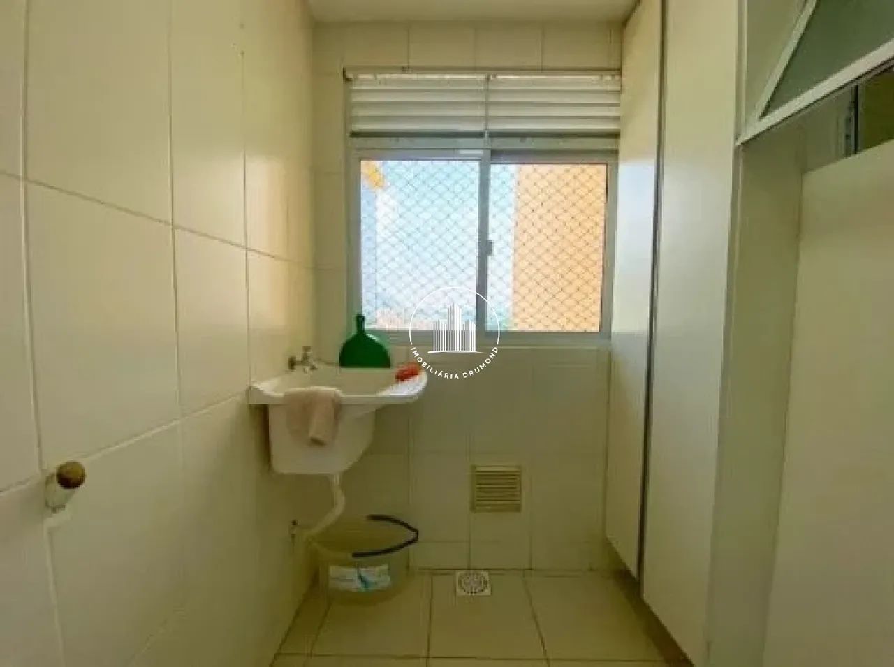 Apartamento 3 Quartos, 1 Suíte e 77m² - Costeira do Pirajubaé - EST - Foto 3