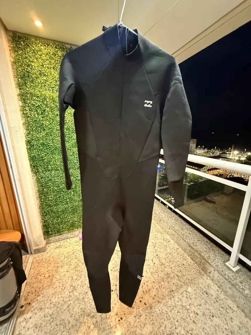 Vendo Roupa de Borracha 