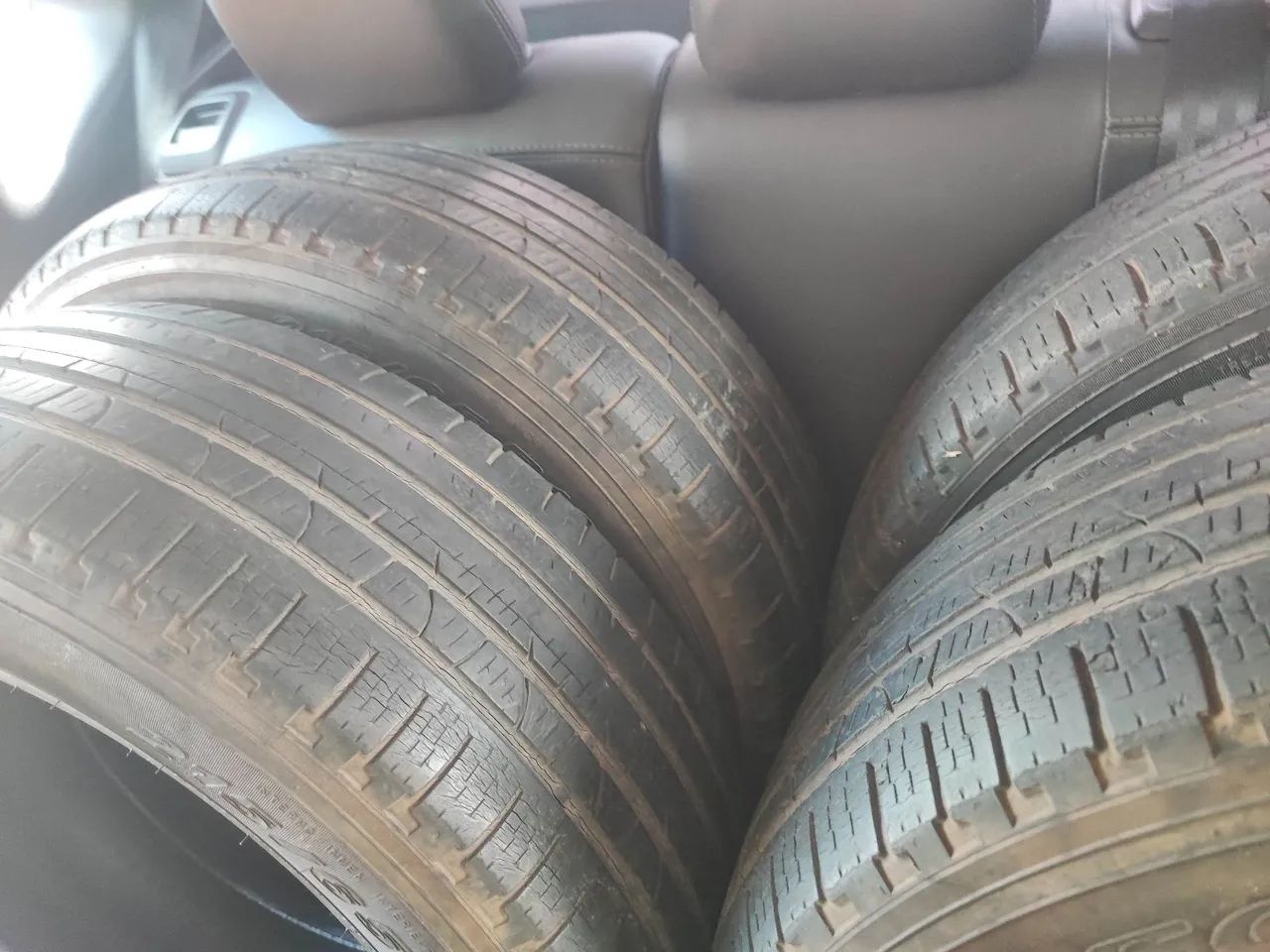 2 Pneus scorpion 215/65 R16 - Foto 2