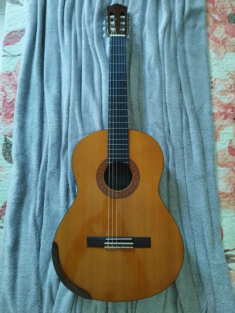 Violão Yamaha