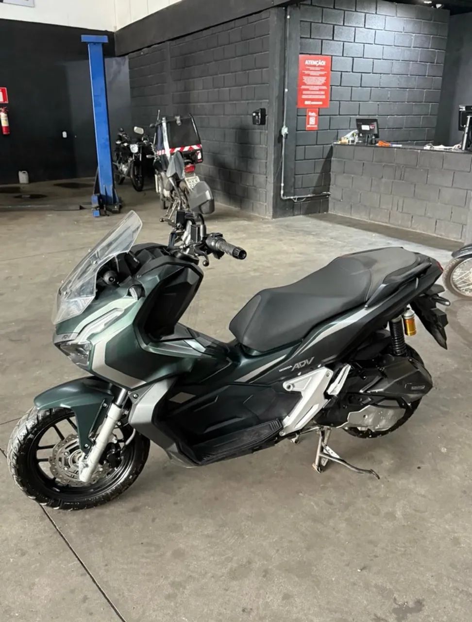 Honda adv 