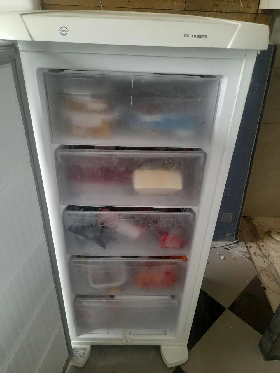 Freezer vertical Eletrolux 145 L  1 porta   - Foto 3