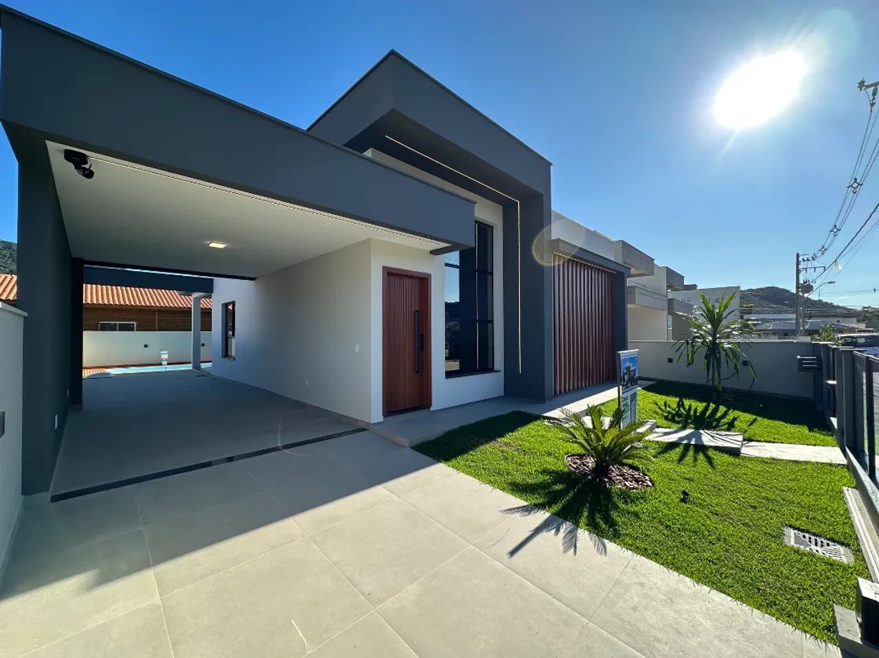 Casa 3 Quartos com 1 Suíte e 108m² - Forquilhas