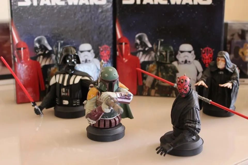 Coleção de bustos Star Wars- Produto oficial