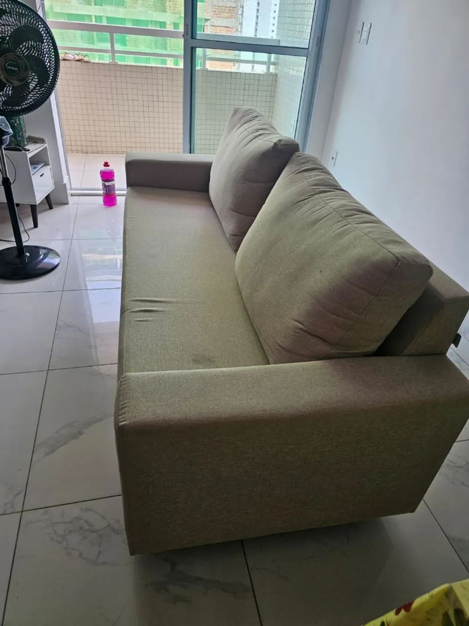 Sofá 3 lugares 