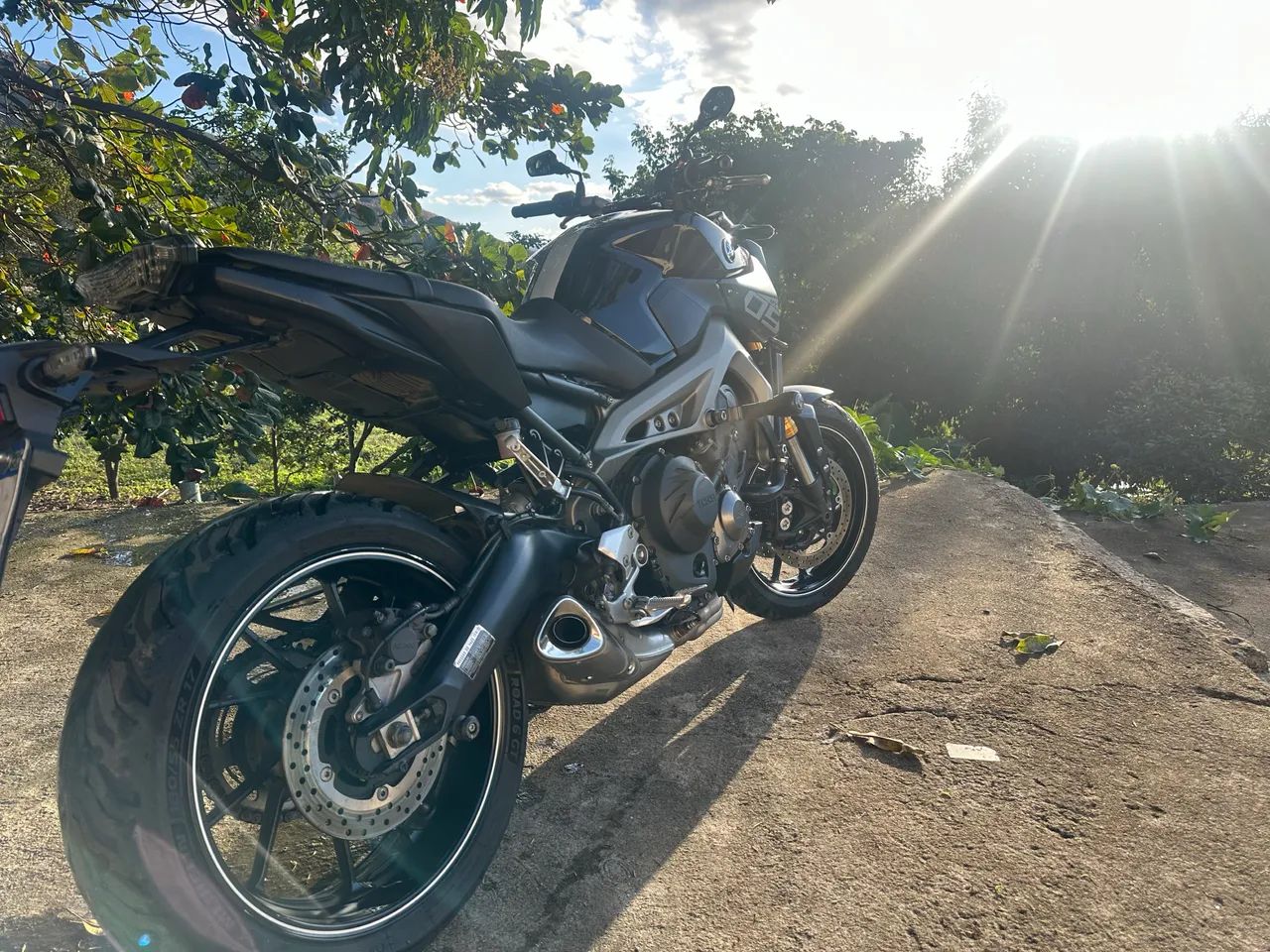 Yamaha MT-09 (2015) - Roxa - Foto 2