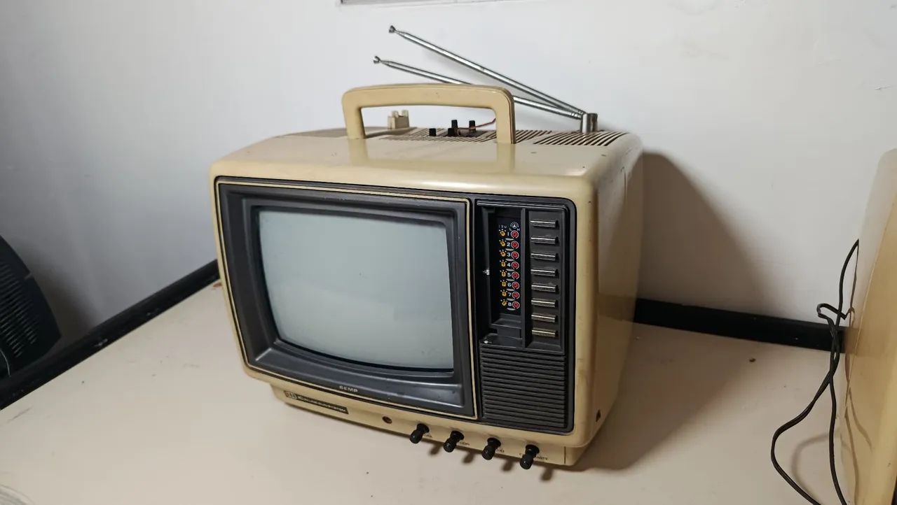Tv antiga pra decoracao - Foto 2